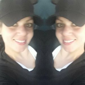Meet your Posher, Lora